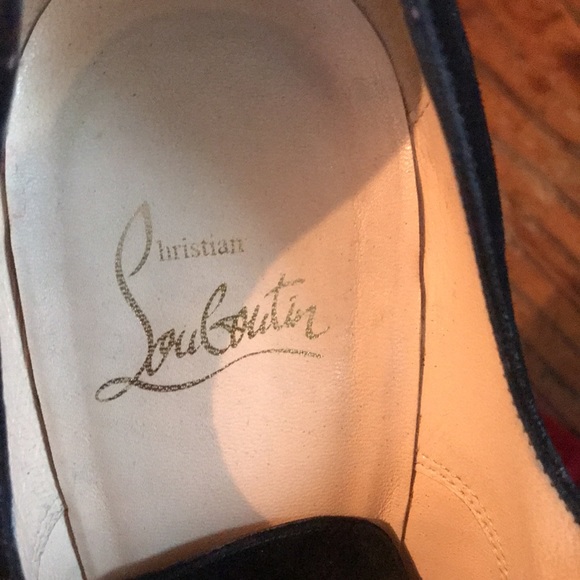 Christian Luouboutin Derby Shoe in Suede - Picture 9 of 10